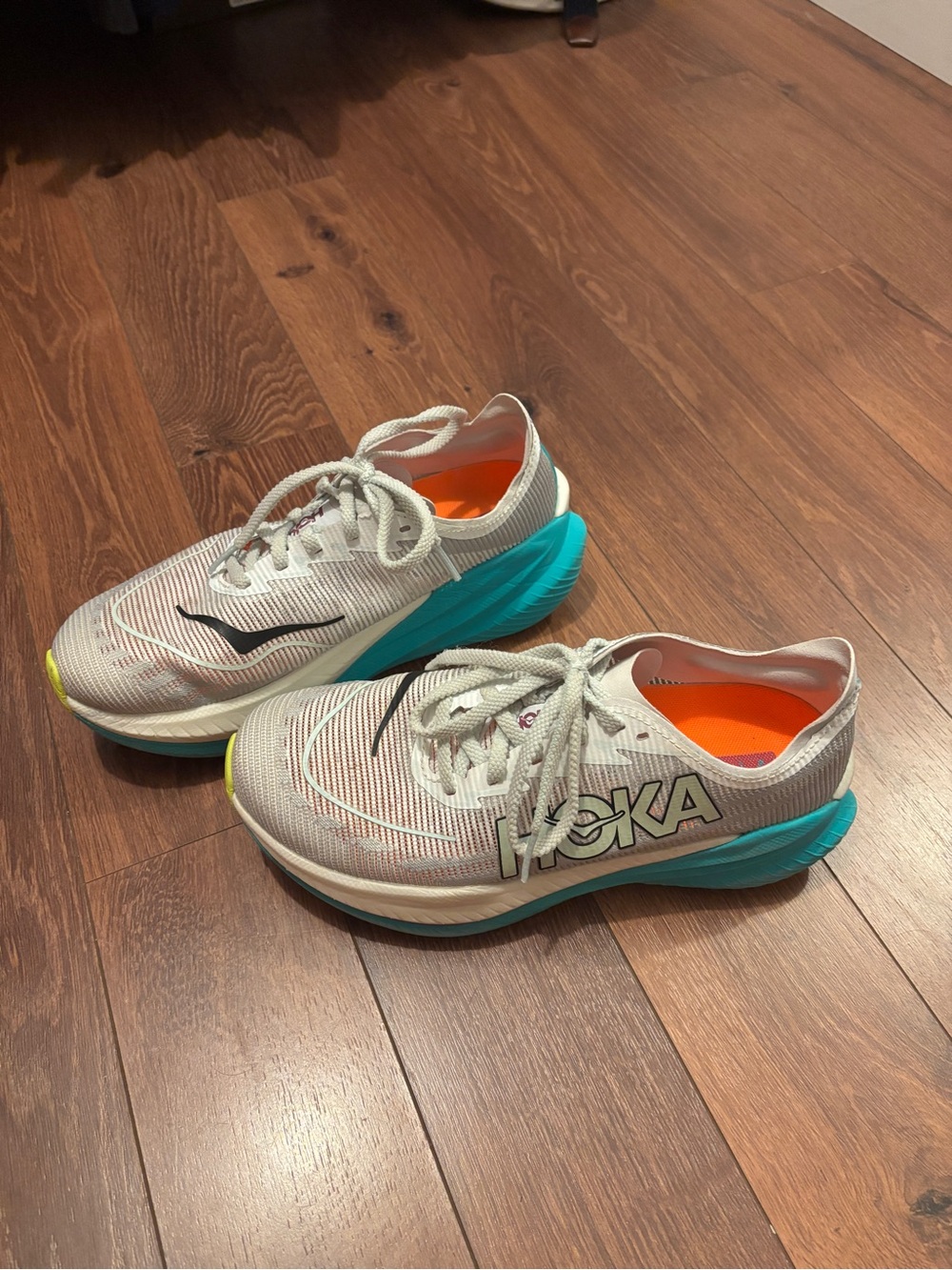 Hoka Mach 2